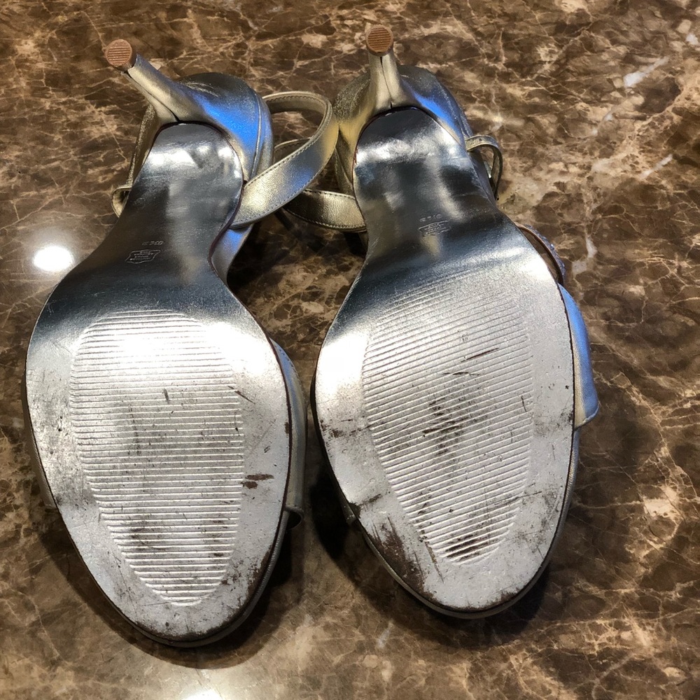 E Live From The Red Carpet Size 8.5 - image 3